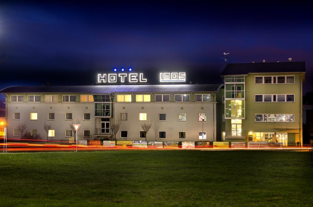 Hotel Imos ปราก ภายนอก รูปภาพ